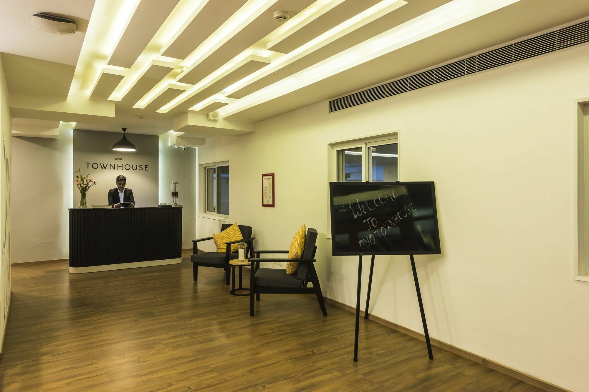 Oyo Townhouse 014 Mg Road Bangalore Eksteriør billede